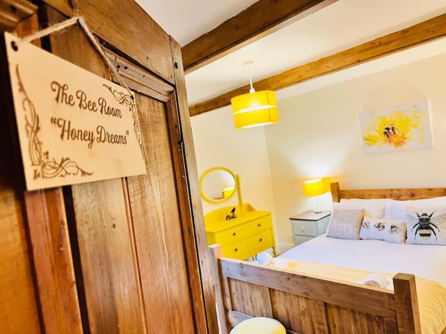 Otley Cottage Bagian luar foto