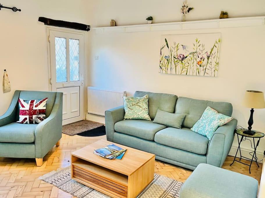Otley Cottage Bagian luar foto